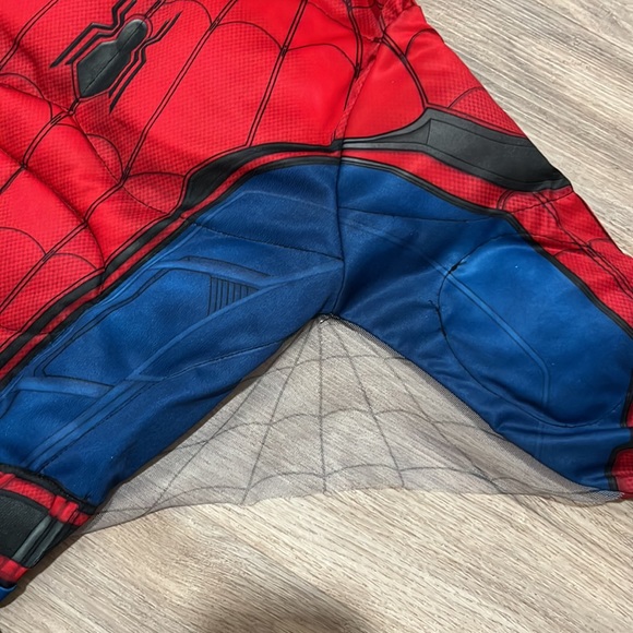 Spiderman Far from Home Costume - Picture 2 of 10